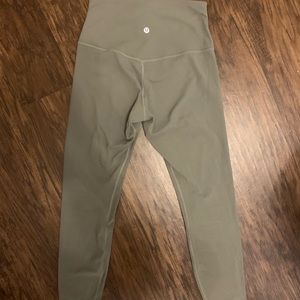 Lululemon Gray Sage size 6 Align pant